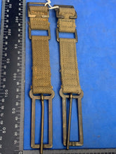 Charger l&#39;image dans la galerie, Original WW2 British Army 37 Pattern Brace Adaptor Pair
