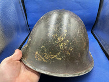 Charger l&#39;image dans la galerie, WW2 British / Canadian Army Mk3 Combat Turtle Helmet &amp; Liner - Camouflaged
