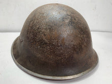 Charger l&#39;image dans la galerie, Original WW2 British / Canadian Army Mk3 Turtle Helmet
