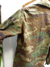 Charger l&#39;image dans la galerie, Genuine US Airforce Camouflaged BDU Battledress Uniform - 37 to 41 Inch Chest
