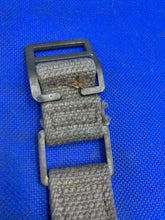 Charger l&#39;image dans la galerie, Original WW2 British Army 37 Pattern Brace Adaptors Pair
