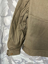 Load image into Gallery viewer, Original US Army WW2 Ike Jacket Battledress - 36&quot; Large Chest - 1944
