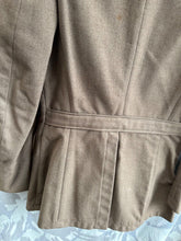 Load image into Gallery viewer, Original WW2 US Army Airforce Class A Jacket Uniform 36L - 1943 Dated
