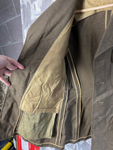 Charger l&#39;image dans la galerie, Original US Army WW2 Class A Uniform Jacket - 40&quot; Large Chest - 1942 Dated
