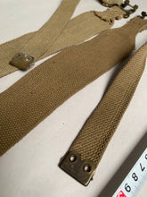 Charger l&#39;image dans la galerie, Original WW2 Dated British Army 37 Pattern Webbing L Straps - 1942 Dated
