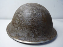 Load image into Gallery viewer, Mk3 Canadian / British Army Original WW2 Turtle Helmet High Rivet
