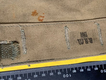 Lade das Bild in den Galerie-Viewer, Original WW2 US Army M1928 Haversack Pack Tail - 1944 Dated
