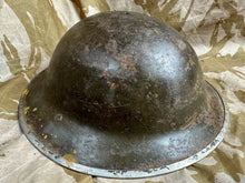 Lade das Bild in den Galerie-Viewer, British Army Mk2 Brodie Helmet - Original WW2 - South African Manufactured
