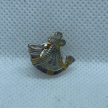 Lade das Bild in den Galerie-Viewer, Light Infantry - NEW British Army Military Cap / Tie / Lapel Pin Badge (#29)
