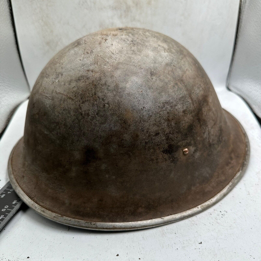 Mk3 Kanadische / Britische Armee Original WW2 Schildkrötenhelm mit hoher Niete 