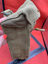 Load image into Gallery viewer, Original WW2 British Army 37 Pattern Bren Rear Auxiliary Pouch - Dated 1941
