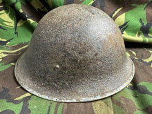 Charger l&#39;image dans la galerie, British / Canadian Army Mark 3 Turtle Helmet - Original WW2 Combat Helmet
