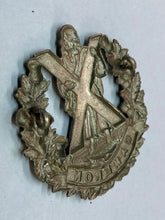 Load image into Gallery viewer, Original WW1 / WW2 British Army Cameron Highlanders Regiment Cap Badge
