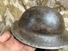 Lade das Bild in den Galerie-Viewer, British Army Mk2 Brodie Helmet - Original WW2 - South African Manufactured
