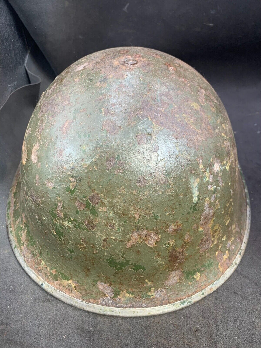 Original WW2 British Army / Canadian Army Mk3 Turtle Combat Helmet