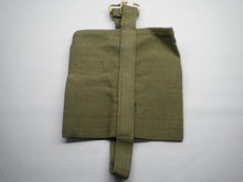 Charger l&#39;image dans la galerie, Original WW2 1944 Dated British Army 37 Pattern Water Bottle Carrier Harness
