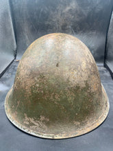 Charger l&#39;image dans la galerie, Original WW2 Canadian / British Army Mk3 High Rivet Turtle Helmet
