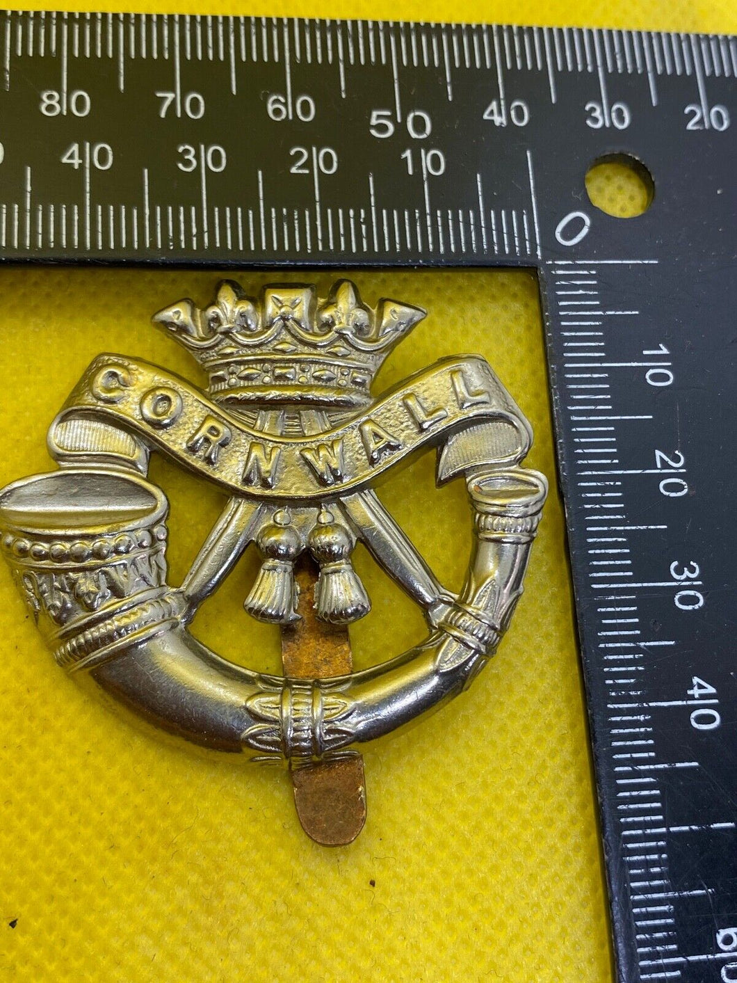 WW1 British Army Duke of Cornwall's Light Infantry White Metal Cap Badge.