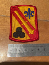 Lade das Bild in den Galerie-Viewer, Current made US Army Divisional shoulder patch / badge. Post WW2 manufacture. - The Militaria Shop
