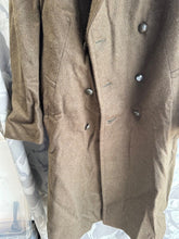 Charger l&#39;image dans la galerie, Genuine French Army Greatcoat - Ideal for WW2 US Army Reenactment
