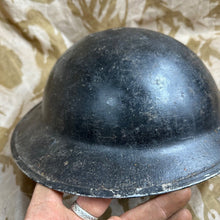 Charger l&#39;image dans la galerie, British Army Mk2 Brodie Helmet - Original WW2 - South African Manufactured
