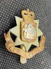 Lade das Bild in den Galerie-Viewer, British Army Queen&#39;s Crown EAST SURREY REGIMENT Cap Badge
