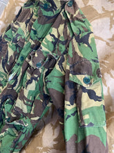 Load image into Gallery viewer, Genuine British Army Issue DPM Combat Smock - Size 40&quot; Chest
