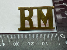Load image into Gallery viewer, Original British Army WW1 Royal Marines RM Brass Shoulder Title
