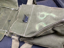 Load image into Gallery viewer, WW2 British Army Light Gas Mask Bag - 1945 Issued to Commando and Assault Troops
