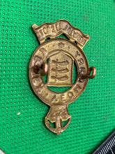 Load image into Gallery viewer, WW1 / WW2 British Army - Essex Yeomanry Regiment Cap Badge
