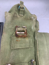 Charger l&#39;image dans la galerie, Original British Army 37 Pattern Webbing Bren Pouch WW2 Pattern
