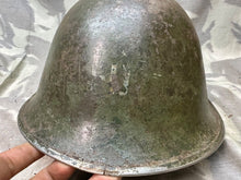 Charger l&#39;image dans la galerie, Original WW2 British / Canadian Army Mk3 High Rivet Turtle Helmet &amp; Liner
