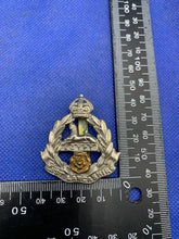 Load image into Gallery viewer, British Army Cap Badge - East Lancashire Regiment Kings Crown
