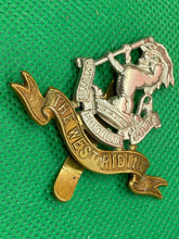 Load image into Gallery viewer, Original WW1 / WW2 British Army - The West Riding Cap Badge
