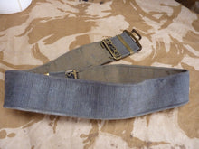 Charger l&#39;image dans la galerie, Original WW2 British Army 37 Pattern Webbing Combat Belt - 34&quot; Waist
