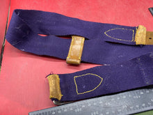 Charger l&#39;image dans la galerie, WW2 British Army Hussars Blue Canvas and Leather Belt with Fittings
