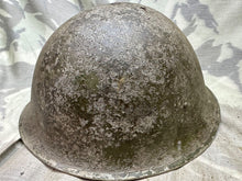 Charger l&#39;image dans la galerie, Original WW2 Canadian / British Army Mk3 High Rivet Turtle Helmet &amp; Liner
