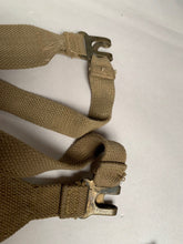 Charger l&#39;image dans la galerie, Original WW2 Dated British Army 37 Pattern Webbing L Straps - 1942 Dated
