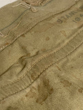 Lade das Bild in den Galerie-Viewer, Original WW2 US Army M1928 Haversack Pack Tail - 1942 Dated
