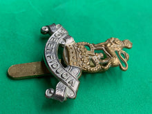 Lade das Bild in den Galerie-Viewer, British Army Pay Corps Regiment Cap Badge Queens Crown
