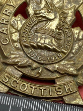 Load image into Gallery viewer, WW1 / WW2 Canadian Army Toronto Scottish - White Metal Cap Badge.
