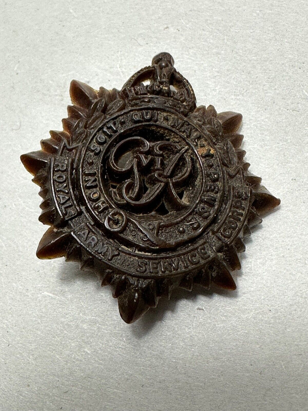 Original WW2 British Army Royal Army Service Corps Bakelite Economy Cap Badge