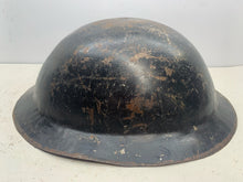 Charger l&#39;image dans la galerie, Original WW1 WW2 British Army Mk1* Combat Helmet Shell
