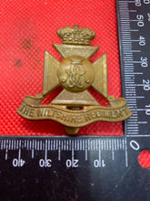 Charger l&#39;image dans la galerie, The Wiltshire Regiment Victorian Crown Cap Badge
