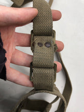 Charger l&#39;image dans la galerie, Home Made Water Bottle Carrier - Made of WW2 British Army 37 Pattern Webbing
