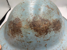 Charger l&#39;image dans la galerie, Original WW1 / WW2 British Army Mk1* Army Combat Helmet - Complete
