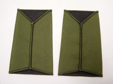 Load image into Gallery viewer, OD Green Rank Slides / Epaulette Pair Genuine British Army - RHA Corporal
