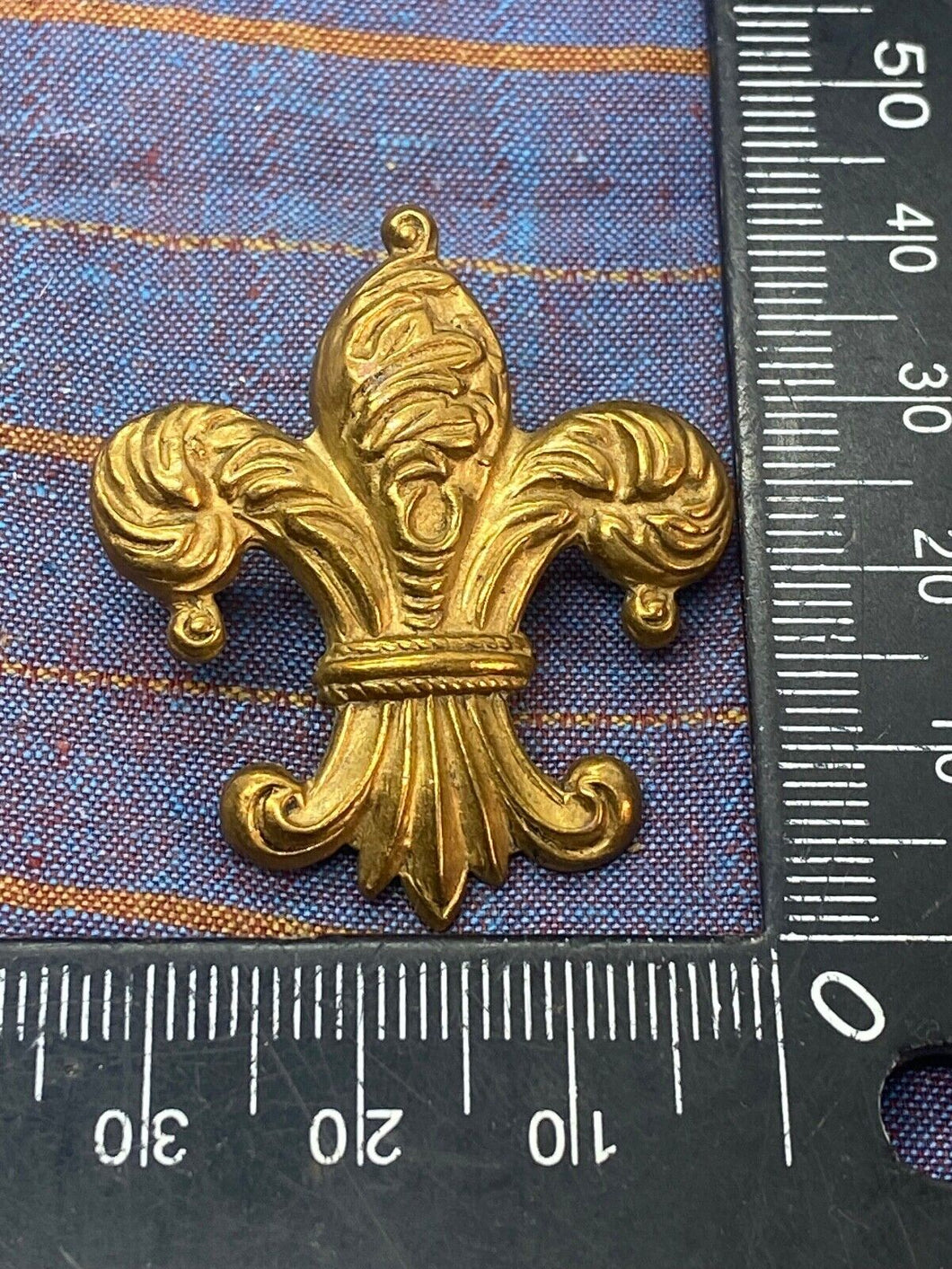 Original British Army 11th Manchester Regiment Cap Badge