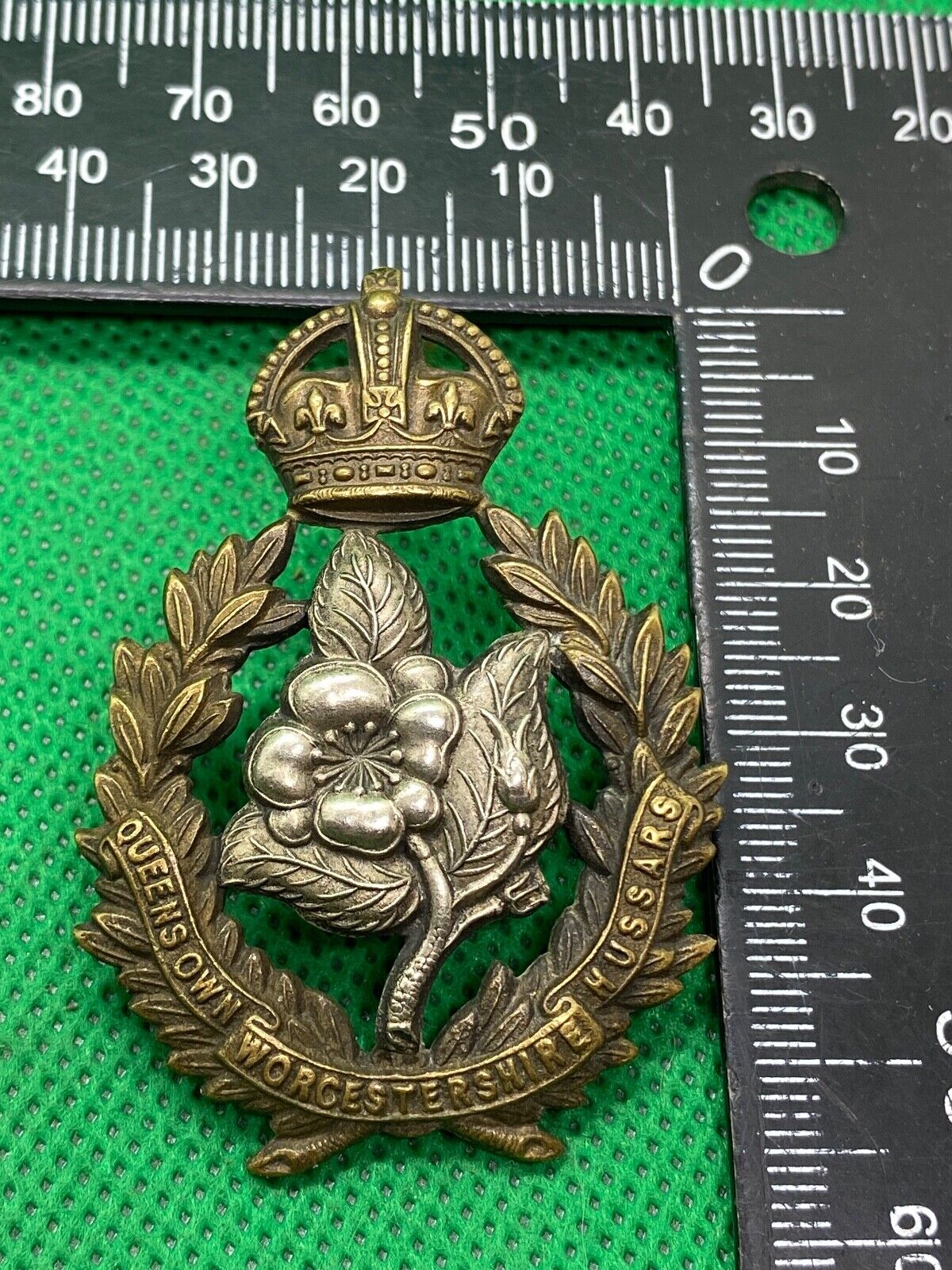 WW1 / WW2 British Army Queen's Own Worcestershire Hussars Cap Badge ...