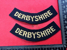 Load image into Gallery viewer, Original WW2 British Home Front Civil Defence Derbyshire Shoulder Title Pair
